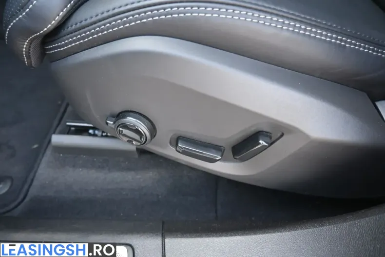 Volvo XC60 din 2025 cu 12.100 km - oferta VOL253282 - foto 22