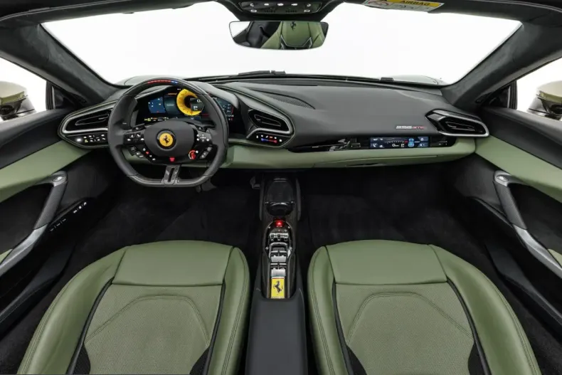 Ferrari 296 GTS din 2024 cu 8.400 km - oferta FER253284 - foto 4