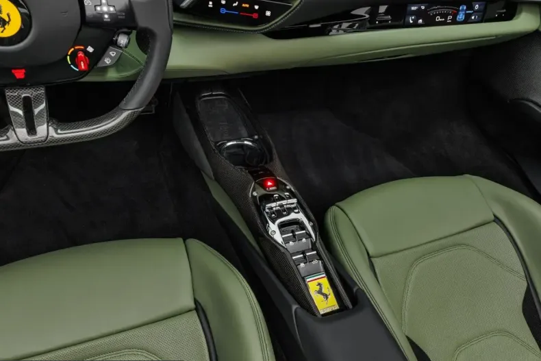 Ferrari 296 GTS din 2024 cu 8.400 km - oferta FER253284 - foto 12