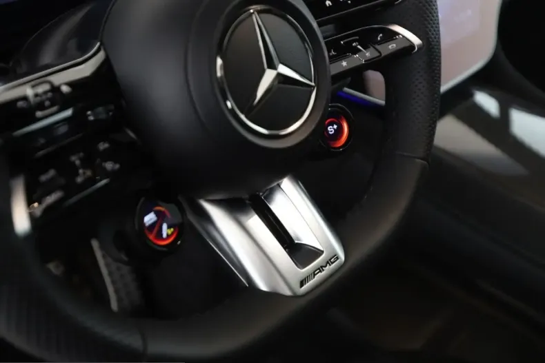 Mercedes-Benz EQE (Clasa E) din 2024 cu 3.505 km - oferta MER253289 - foto 29