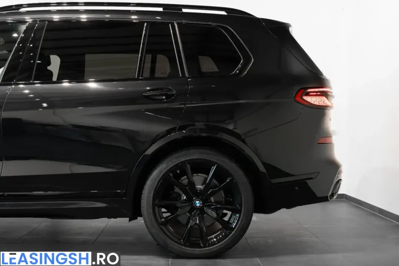 BMW X7 (Seria X) din 2025 cu 10.490 km - oferta BMW253290 - foto 9