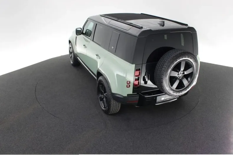 Land Rover Defender din 2024 cu 48.560 km - oferta LAN253299 - foto 14