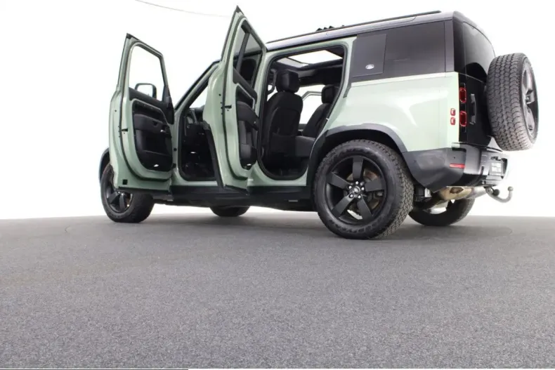 Land Rover Defender din 2024 cu 48.560 km - oferta LAN253299 - foto 16