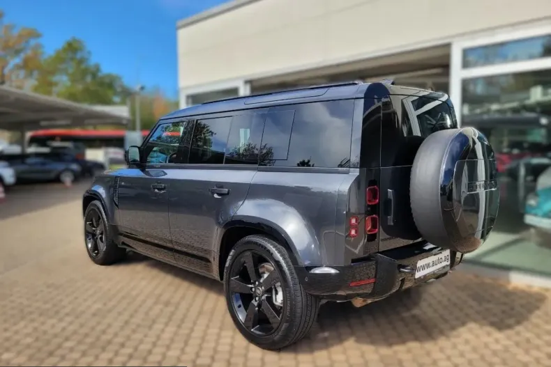 Land Rover Defender din 2024 cu 19.997 km - oferta LAN253300 - foto 3