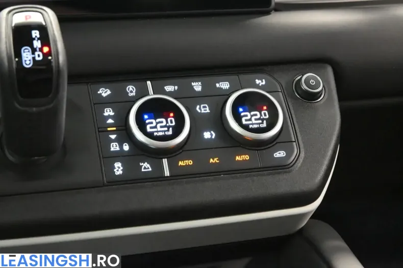 Land Rover Defender din 2024 cu 25.999 km - oferta LAN253301 - foto 18