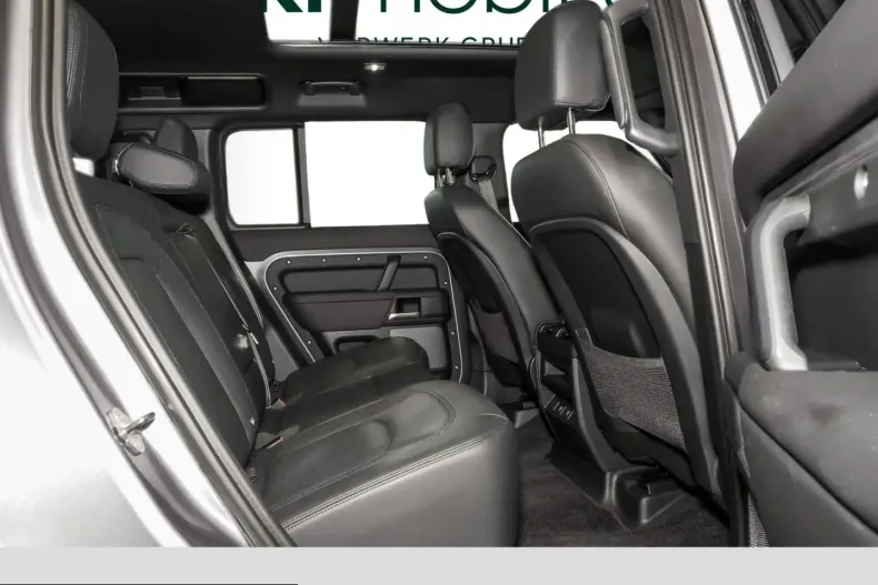 Land Rover Defender din 2024 cu 40.529 km - oferta LAN253303 - foto 9