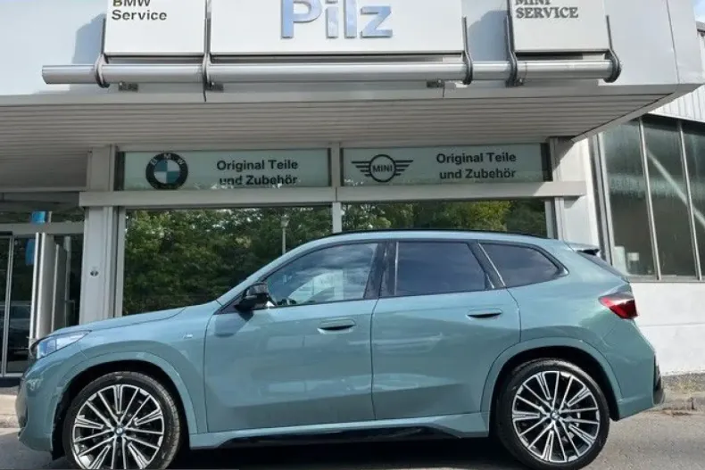 BMW X1 (Seria X) din 2024 cu 45.800 km - oferta BMW253307 - foto 1