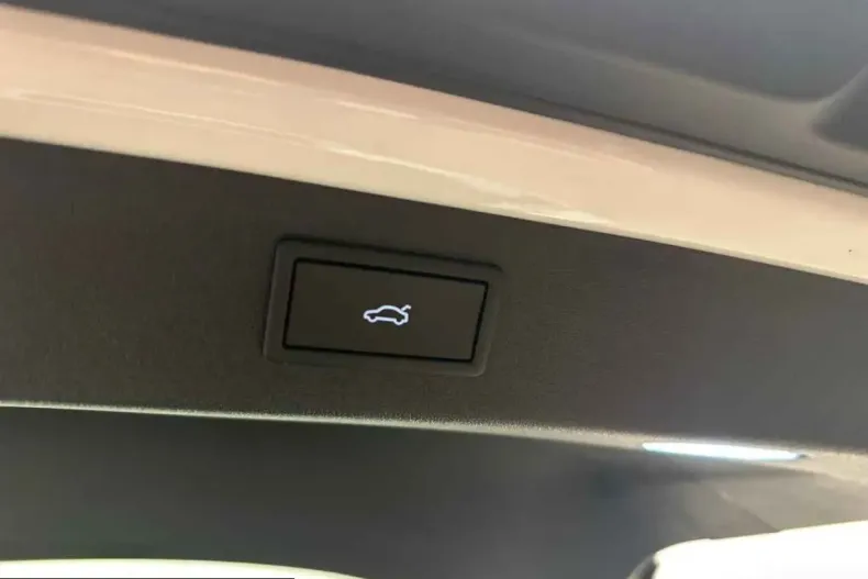 Skoda Enyaq din 2025 cu 6.990 km - oferta SKO253316 - foto 15