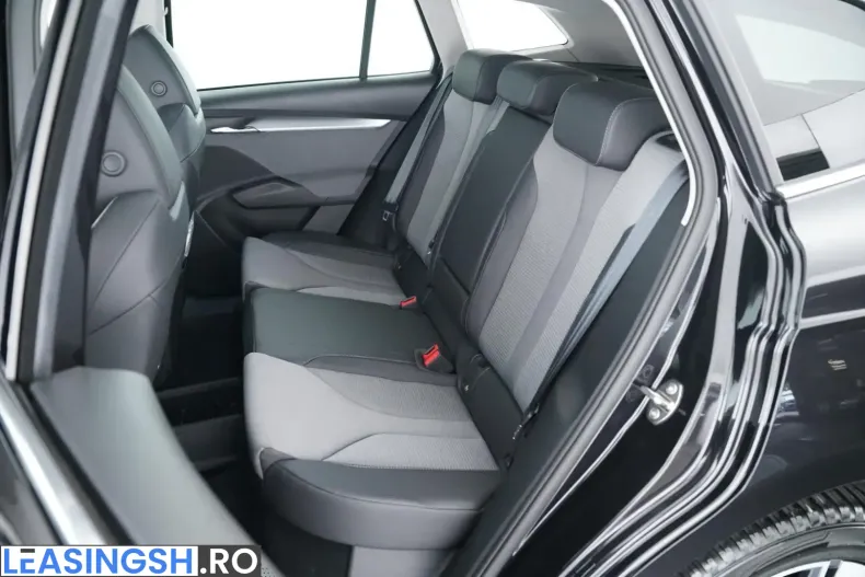 Skoda Enyaq din 2025 cu 9.999 km - oferta SKO253320 - foto 10
