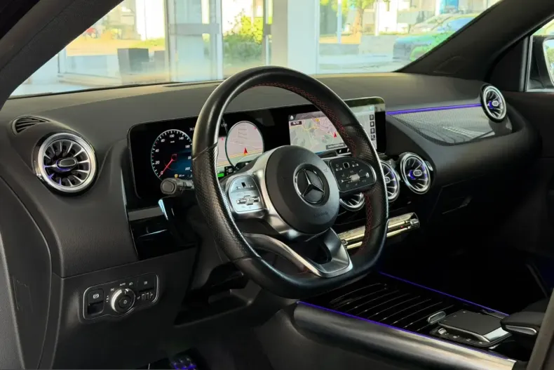 Mercedes-Benz GLA 250 (Clasa GLA) din 2022 cu 82.665 km - oferta MER253327 - foto 13