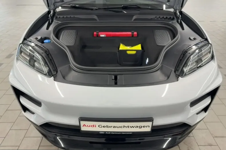 Porsche Macan din 2024 cu 82.725 km - oferta POR253332 - foto 16