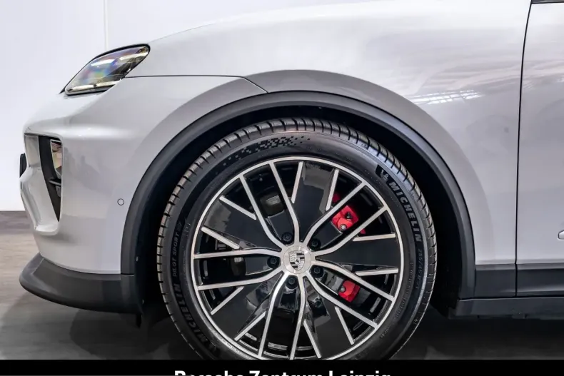 Porsche Macan din 2024 cu 29.940 km - oferta POR253335 - foto 7