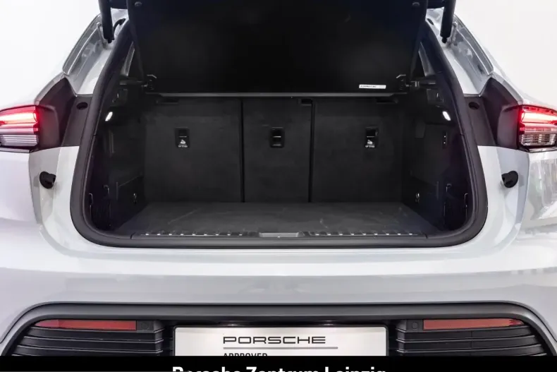 Porsche Macan din 2024 cu 29.940 km - oferta POR253335 - foto 12
