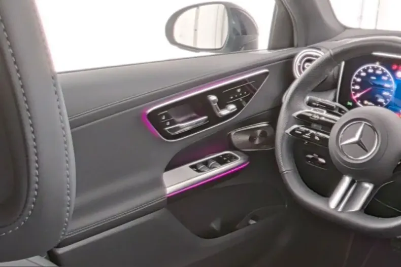 Mercedes-Benz GLC 300 (Clasa GLC) din 2025 cu 21.755 km - oferta MER253345 - foto 8
