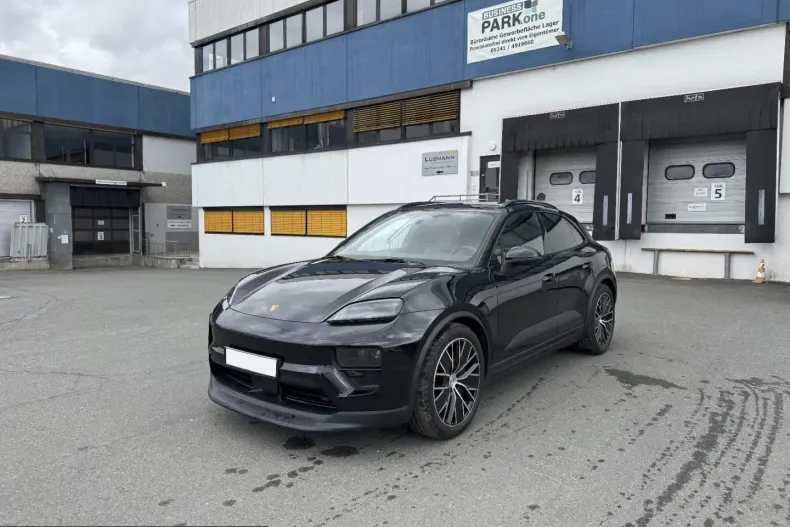 Porsche Macan din 2025 cu 14.949 km - oferta POR253347 - foto 1
