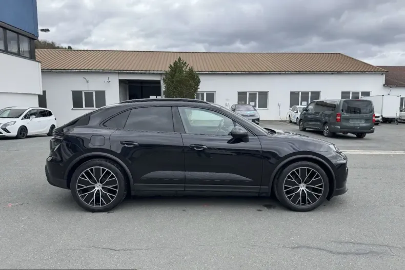 Porsche Macan din 2025 cu 14.949 km - oferta POR253347 - foto 7