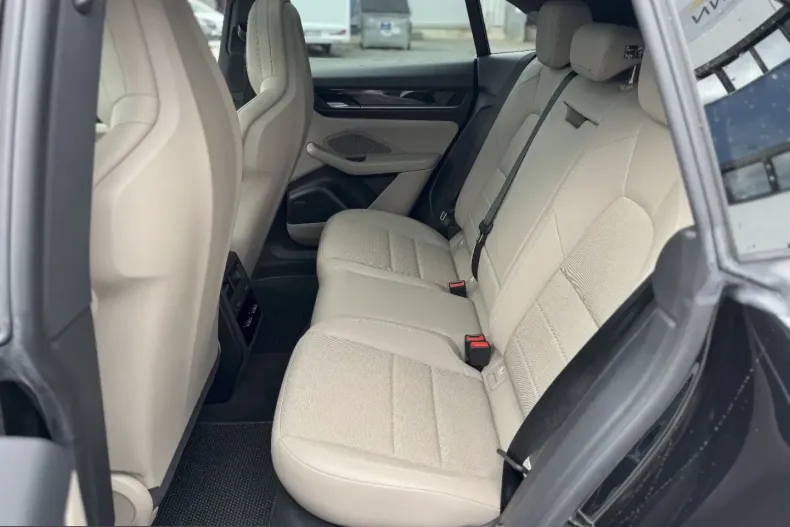 Porsche Macan din 2025 cu 14.949 km - oferta POR253347 - foto 23