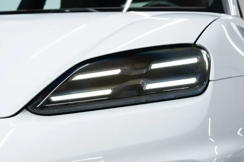 Porsche Macan din 2024 cu 18.183 km - oferta POR253348 - foto 11
