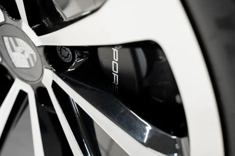 Porsche Macan din 2024 cu 18.183 km - oferta POR253348 - foto 12