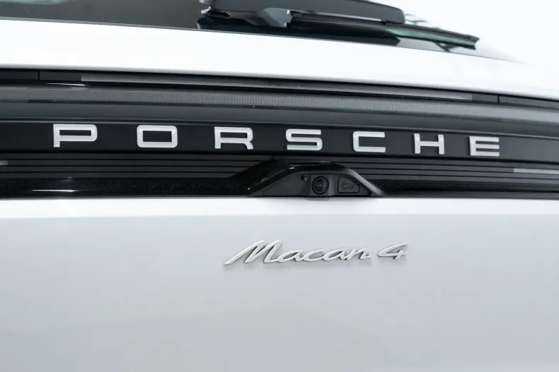 Porsche Macan din 2024 cu 18.183 km - oferta POR253348 - foto 18