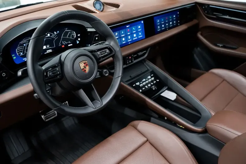 Porsche Macan din 2024 cu 18.183 km - oferta POR253348 - foto 21