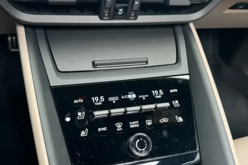 Porsche Macan din 2025 cu 8.060 km - oferta POR253349 - foto 7