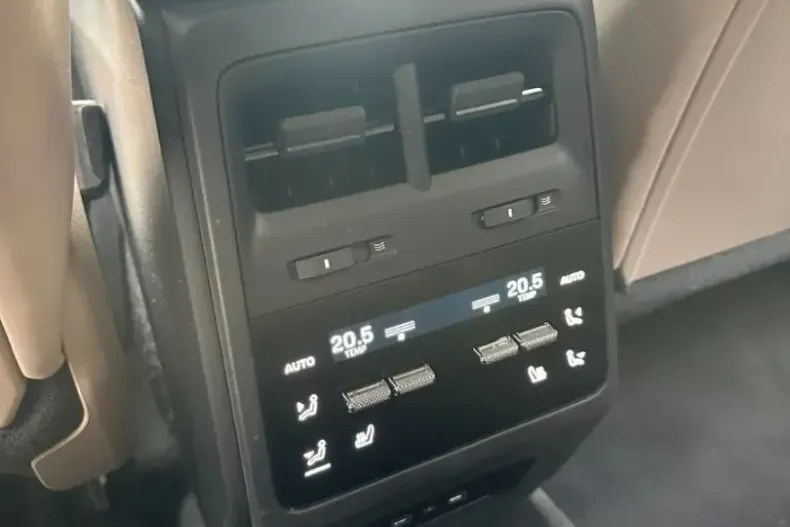 Porsche Macan din 2025 cu 8.060 km - oferta POR253349 - foto 10