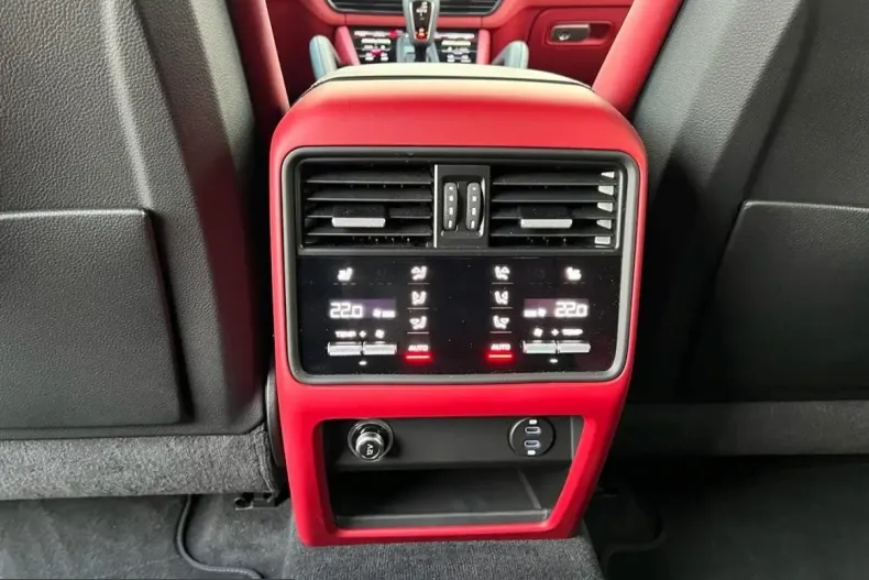 Porsche Cayenne din 2023 cu 48.000 km - oferta POR253352 - foto 16