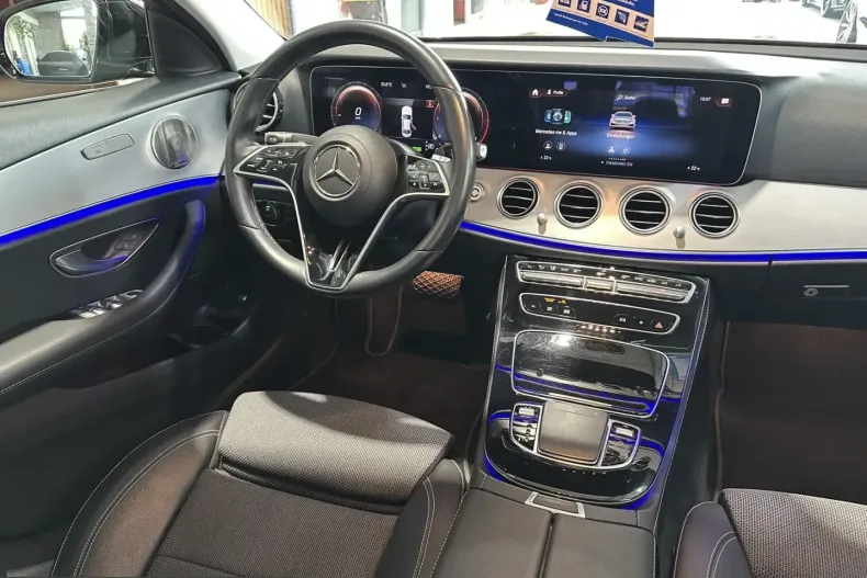 Mercedes-Benz E 220 (Clasa E) din 2022 cu 59.946 km - oferta MER253355 - foto 2