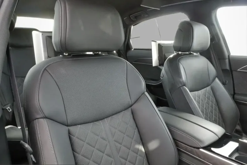 Audi A8 din 2025 cu 35.232 km - oferta AUD253358 - foto 14