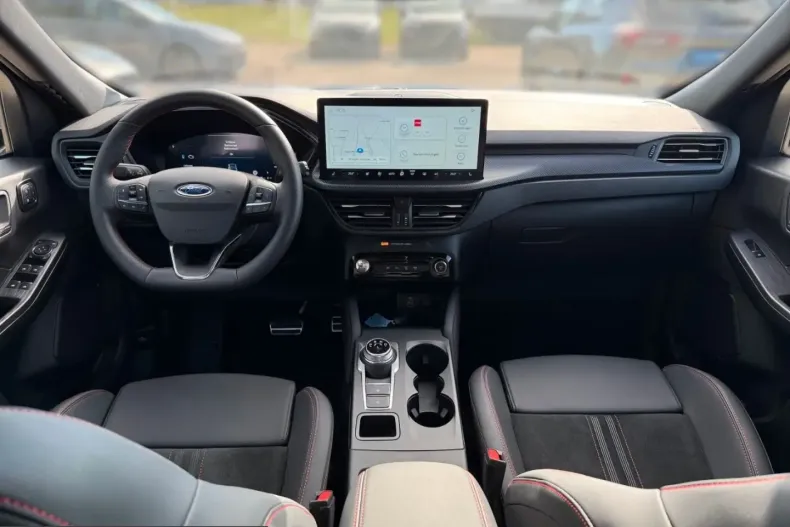 Ford Kuga din 2025 cu 15.057 km - oferta FOR253367 - foto 15