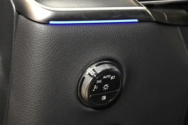 Mercedes-Benz GLC 300 (Clasa GLC) din 2025 cu 13.566 km - oferta MER253368 - foto 28
