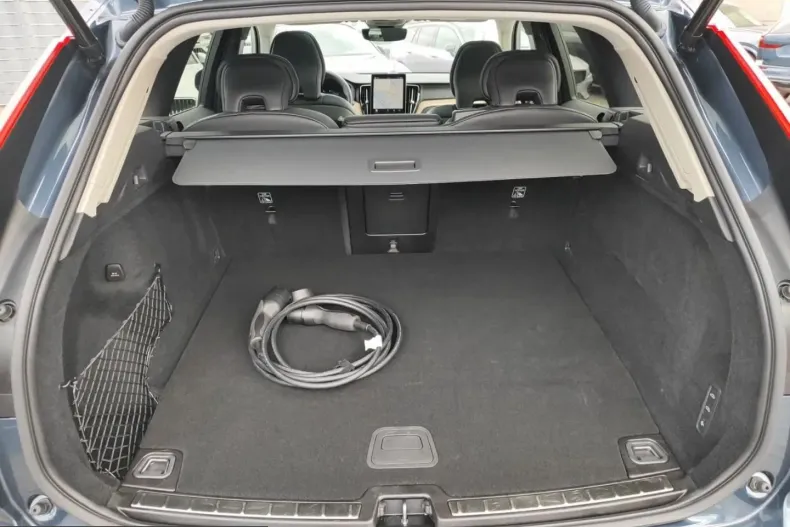 Volvo XC60 din 2025 cu 18.650 km - oferta VOL253369 - foto 11