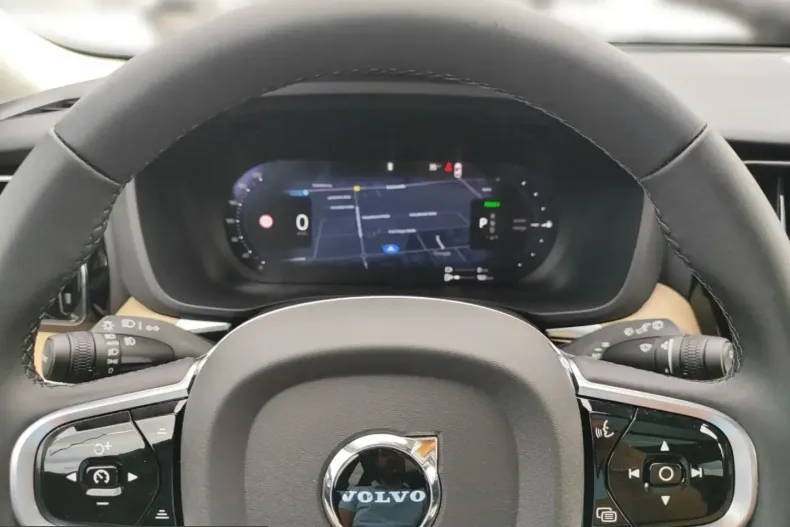 Volvo XC60 din 2025 cu 18.650 km - oferta VOL253369 - foto 19