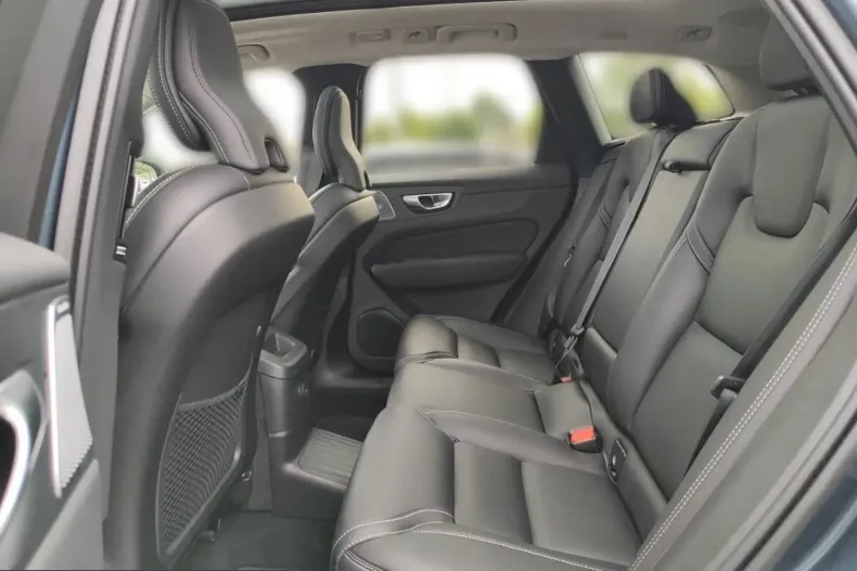 Volvo XC60 din 2025 cu 18.650 km - oferta VOL253369 - foto 23