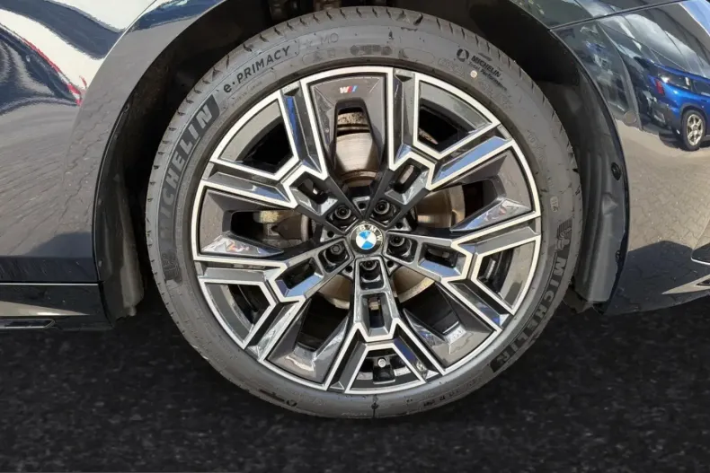 BMW 520 (Seria 5) din 2025 cu 24.463 km - oferta BMW253379 - foto 4