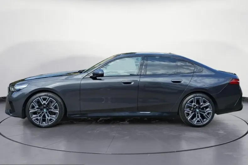 BMW 520 (Seria 5) din 2025 cu 26.138 km - oferta BMW253380 - foto 2