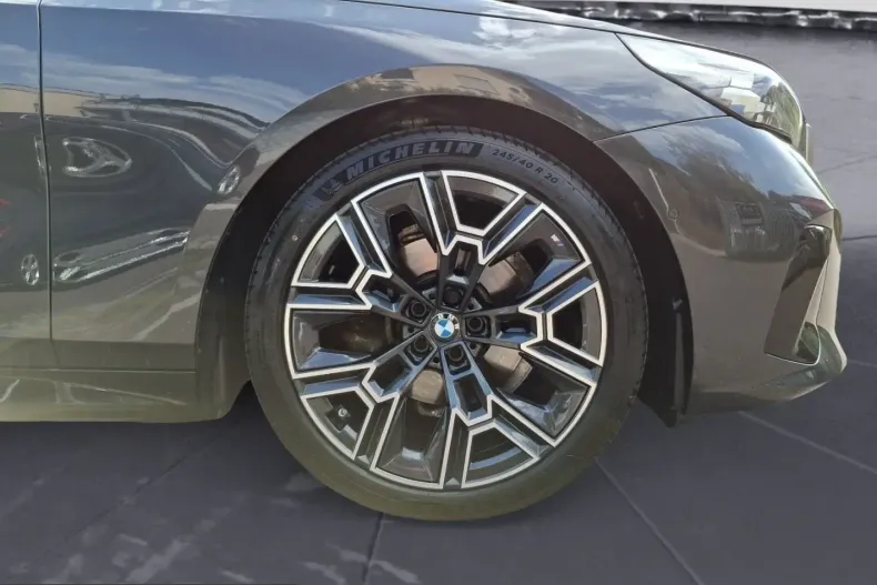 BMW 520 (Seria 5) din 2025 cu 26.138 km - oferta BMW253380 - foto 6