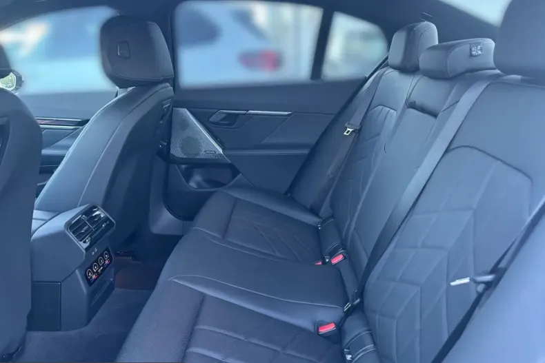 BMW 520 (Seria 5) din 2025 cu 20.600 km - oferta BMW253383 - foto 10