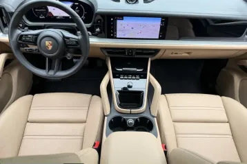 Porsche Cayenne din 2024 - oferta POR253389