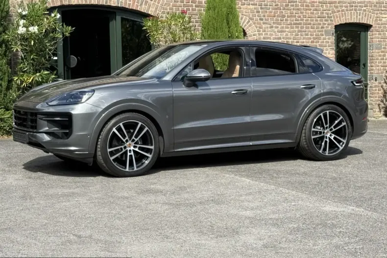 Porsche Cayenne din 2024 cu 12.200 km - oferta POR253389 - foto 6