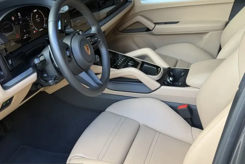 Porsche Cayenne din 2024 cu 12.200 km - oferta POR253389 - foto 7