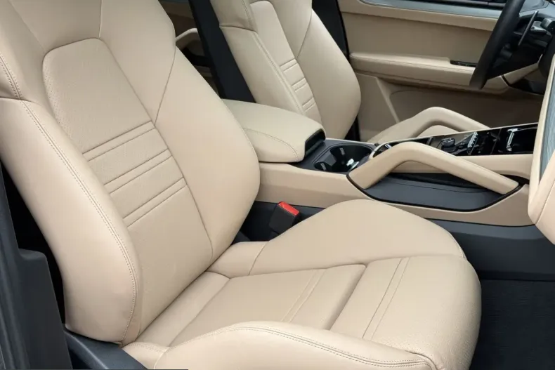 Porsche Cayenne din 2024 cu 12.200 km - oferta POR253389 - foto 11