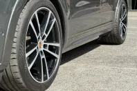 Porsche Cayenne din 2024 cu 12.200 km - oferta POR253389 - foto 25