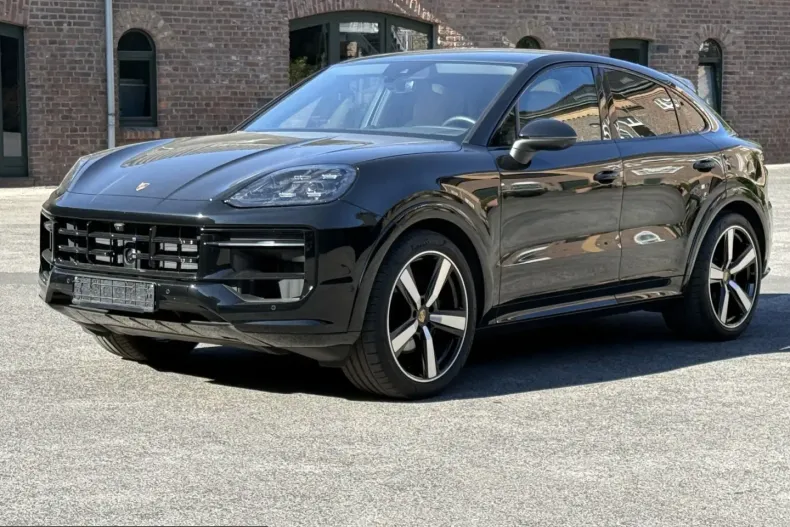 Porsche Cayenne din 2025 cu 10.750 km - oferta POR253392 - foto 3