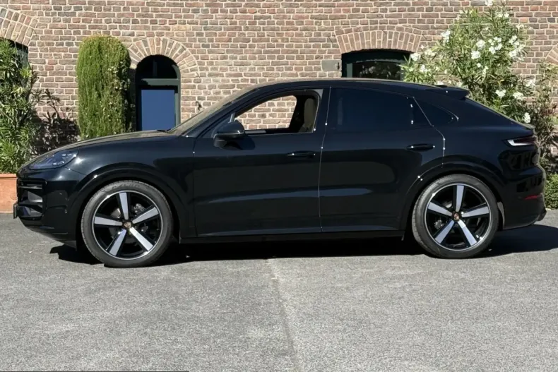 Porsche Cayenne din 2025 cu 10.750 km - oferta POR253392 - foto 16