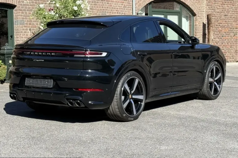 Porsche Cayenne din 2025 cu 10.750 km - oferta POR253392 - foto 17