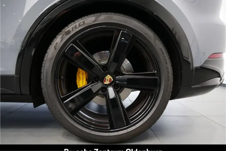 Porsche Cayenne din 2024 cu 35.402 km - oferta POR253393 - foto 9