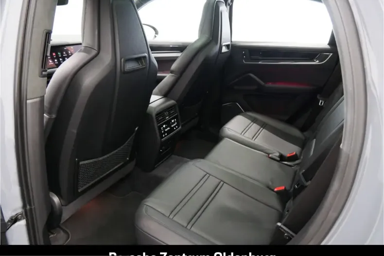 Porsche Cayenne din 2024 cu 35.402 km - oferta POR253393 - foto 18