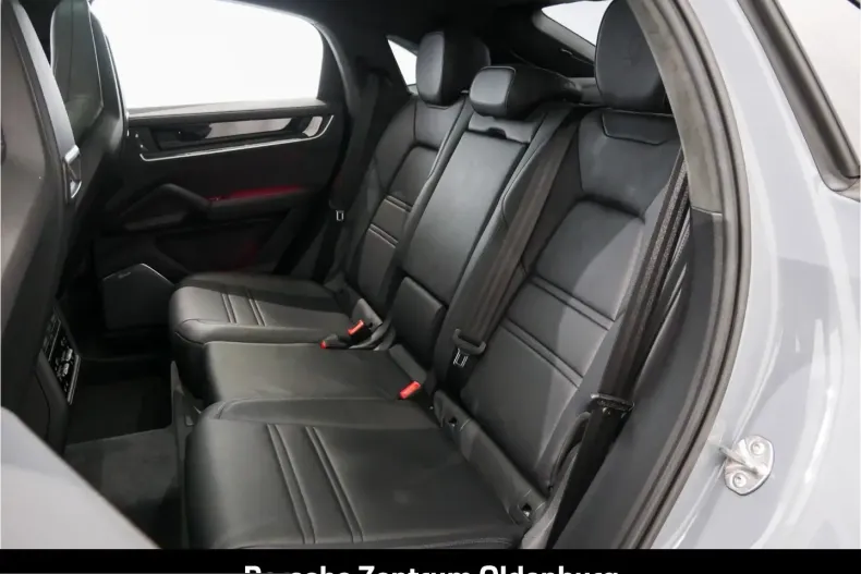 Porsche Cayenne din 2024 cu 35.402 km - oferta POR253393 - foto 19
